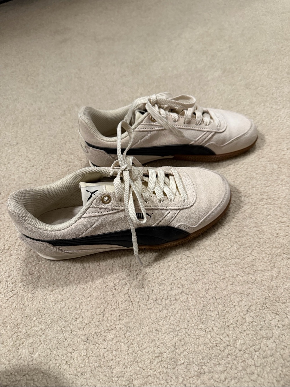 Puma Ivory Casual Sneakers with Black Side Stripe